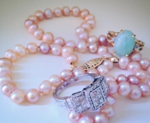 jade diamond ring pink pearl necklace